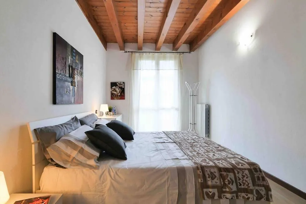 Borgo Di Terzo Bifocale In Centro Storico Check In 24H Fast Wi-Fi Bus 500M Apartment