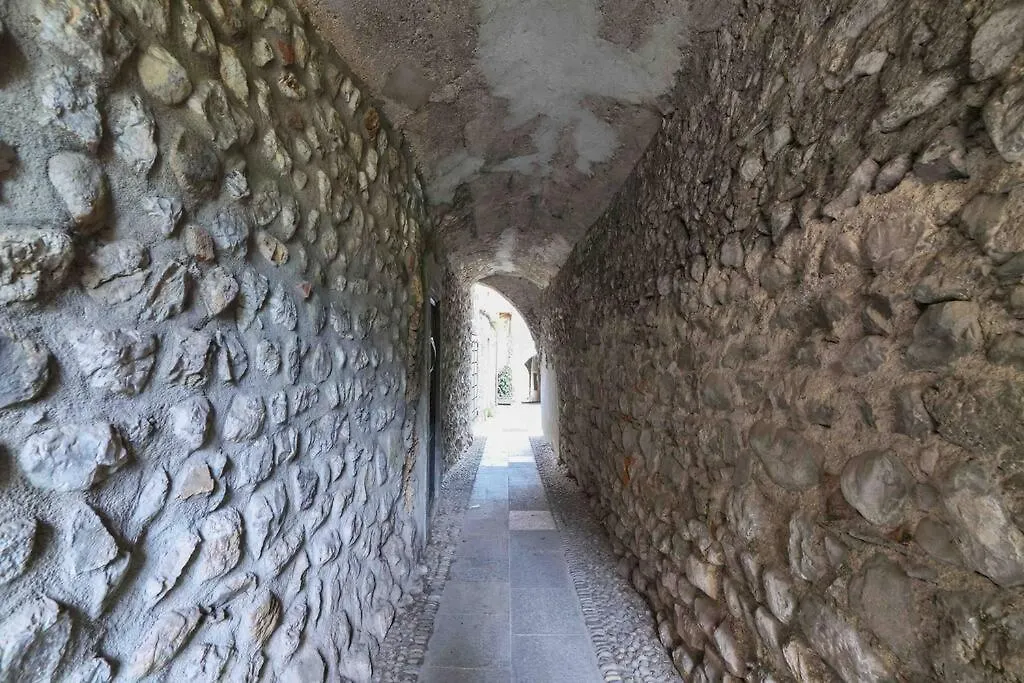 Borgo Di Terzo Bifocale In Centro Storico Check In 24H Fast Wi-Fi Bus 500M Apartment Borgo di Terzo