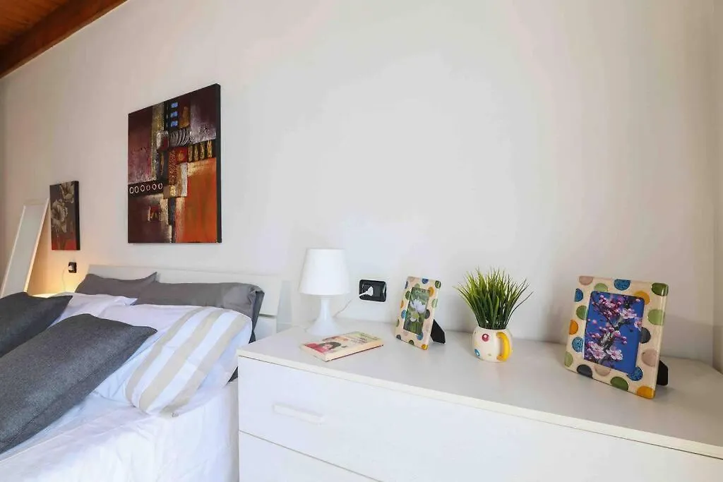 Borgo Di Terzo Bifocale In Centro Storico Check In 24H Fast Wi-Fi Bus 500M Apartment Italy
